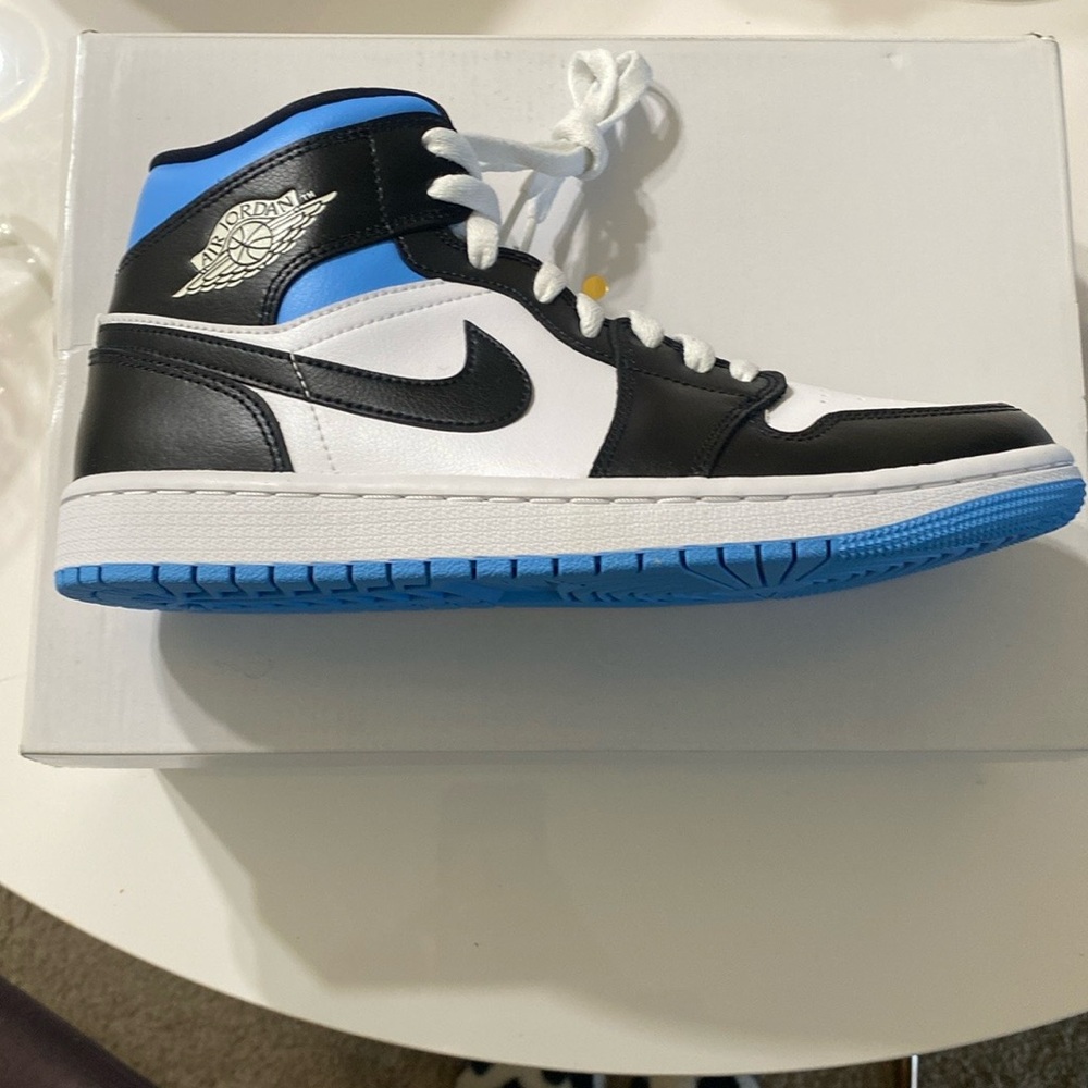 Air Jordan High-Top Sneakers - Black, White, Blue
